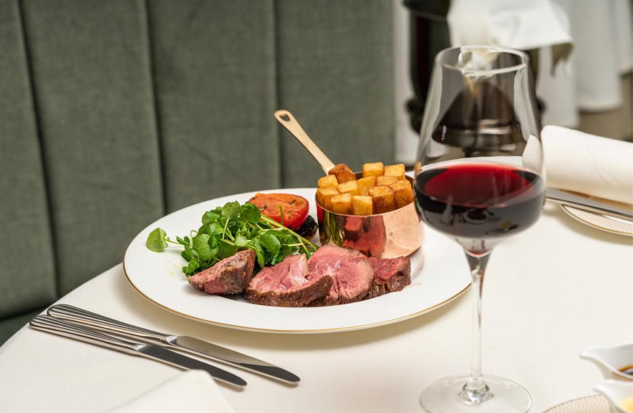 Carden Park Hotel, Golf Resort And Spa Tilston Esterno foto